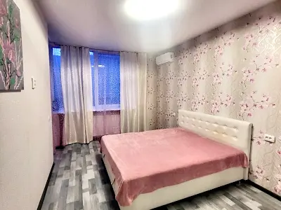 квартира по адресу Олександра Олеся ул., 4-А