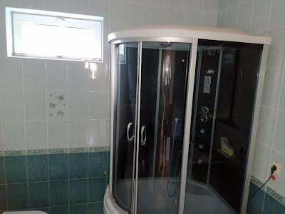будинок за адресою Центральна, 9