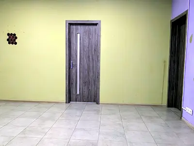 комерційна за адресою Віктора Френчка вул., 3