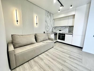 квартира за адресою Родини Крістерів вул., 14