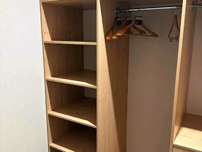 квартира за адресою Ревуцького вул., 40б