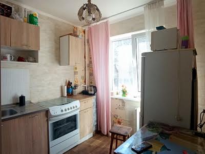 квартира за адресою Стадіонний проїзд, 6/3