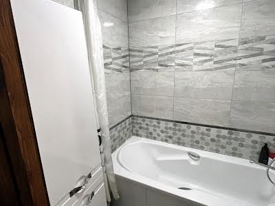 квартира за адресою Чарівна вул., 95