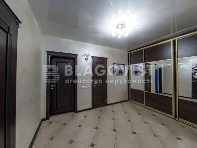 квартира за адресою Патріарха Мстислава Скрипника вул., 40