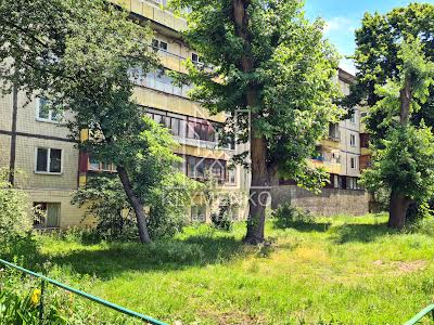 квартира за адресою Зодчих вул., 50-А