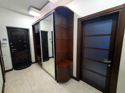 квартира по адресу Французский бульвар, 59