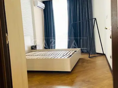 квартира за адресою Регенераторна вул., 4