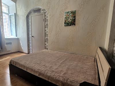 квартира за адресою Садова вул., 13 