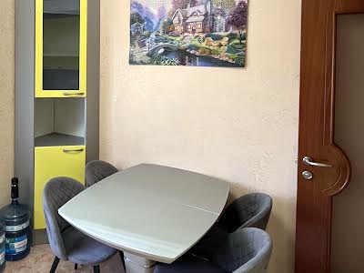 квартира по адресу Василия Тютюнника ул. (Анрі Барбюса), 56
