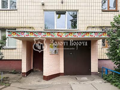 квартира за адресою Прирічна вул., 17д