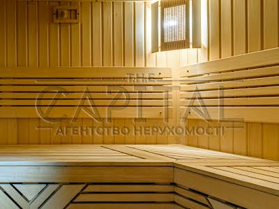 будинок за адресою Богатирська вул.