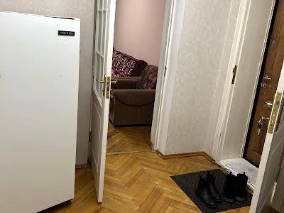 квартира за адресою Митрополита Петра Могили вул., 10