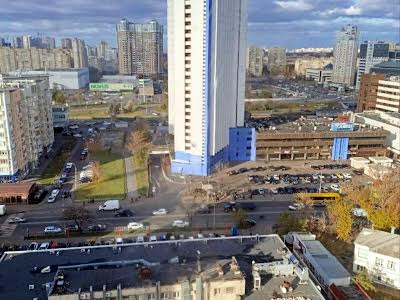 квартира за адресою Раїси Окіпної вул., 3-А