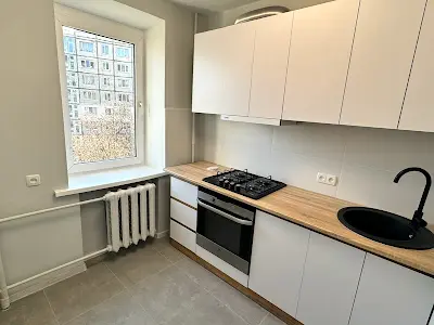 квартира за адресою Бакинська вул., 37-А