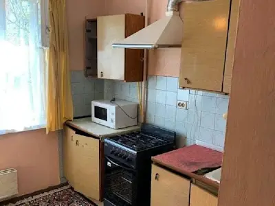 квартира за адресою Кирила Трильовського вул., 10
