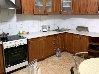 квартира за адресою Драгоманова вул., 12