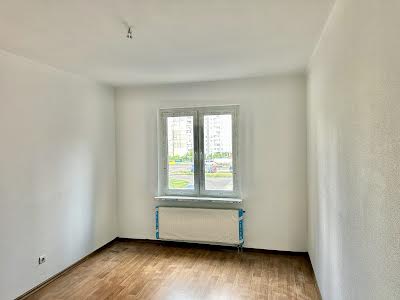 квартира за адресою Милославська вул., 18