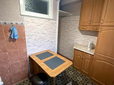 квартира за адресою Митрополита Василя Липківського вул. (Урицького), 25