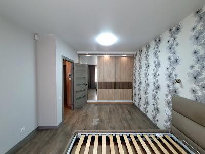 квартира за адресою Бориса Гмирі вул., 16а
