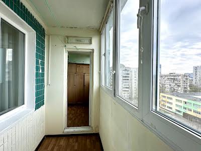 квартира за адресою Озерна вул., 8