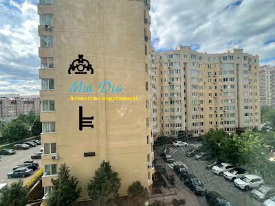 квартира за адресою Боголюбова вул., 18