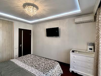 квартира за адресою Чорновола вул., 29