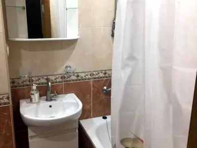 квартира за адресою Здолбунівська вул., 5