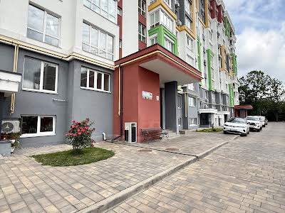 квартира за адресою Машинобудівників, 16