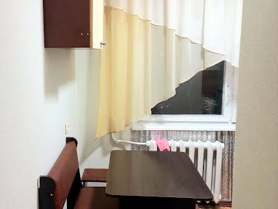 квартира за адресою Сергія Гладуша вул. (Карбишева), 8