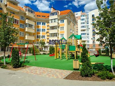 квартира за адресою Богдана Хмельницького вул., 1