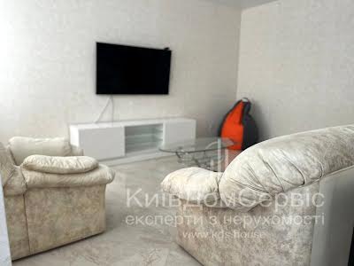 квартира за адресою Регенераторна вул., 4 