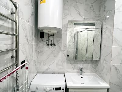 квартира за адресою Дніпровська набережна вул., 18-А