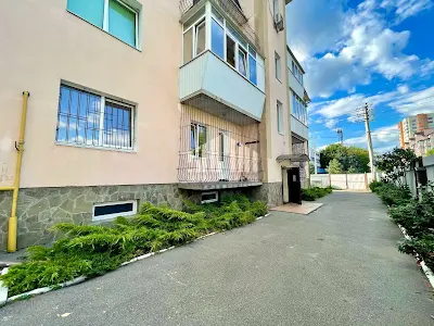 квартира за адресою Польова вул., 20Б