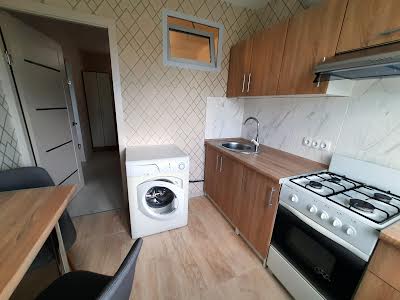 квартира по адресу Богдана Гаврилишина ул. (Ванди Василевської), 13
