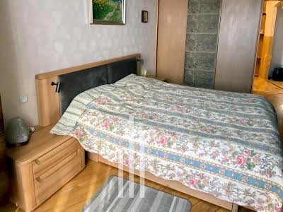 квартира за адресою Драгоманова вул., 31В