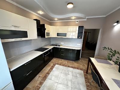 квартира за адресою Драгоманова вул., 40-З