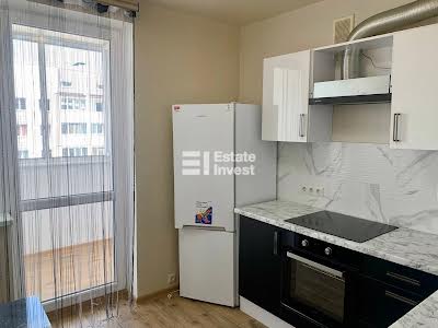 квартира за адресою Козакевича вул., 31