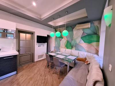 квартира по адресу Стратегическое шоссе (Науки), 35