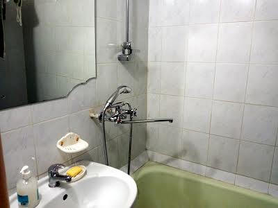 кімната за адресою Драгоманова вул.