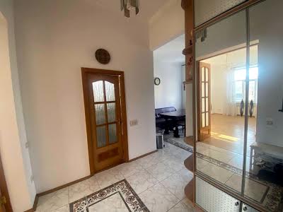 квартира по адресу Банковая ул., 3