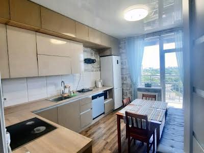 квартира за адресою Михайлівська вул., 8