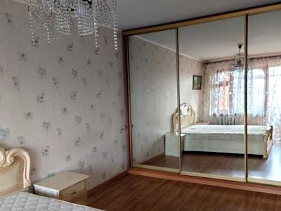 квартира за адресою Дмитрівська вул., 2