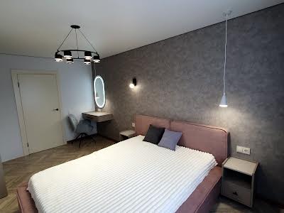 квартира за адресою Леся Курбаса вул., 10