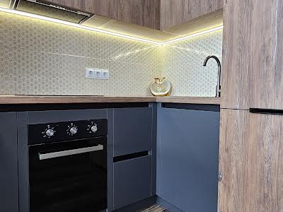 квартира по адресу Ивано-Франковск, Романа Левицкого ул., 1