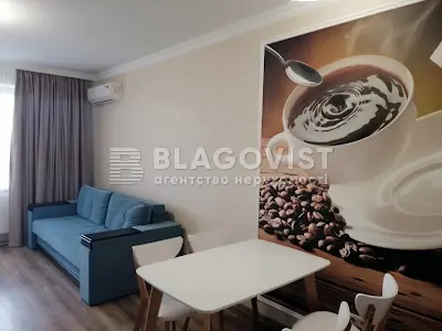квартира по адресу Ревуцкого ул., 9