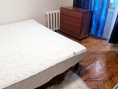 квартира по адресу Андрея Малышко ул., 27
