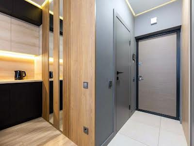 квартира за адресою Салютна вул., 2к5