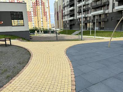 квартира по адресу Олександра Олеся ул., 3