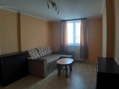 квартира за адресою Соломії Крушельницької вул., 15