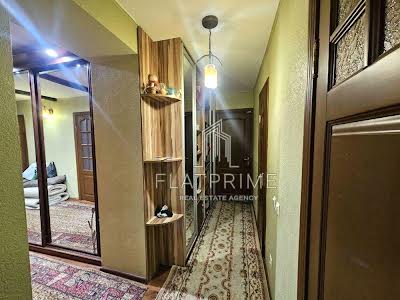 квартира за адресою Драгоманова вул., 44-А